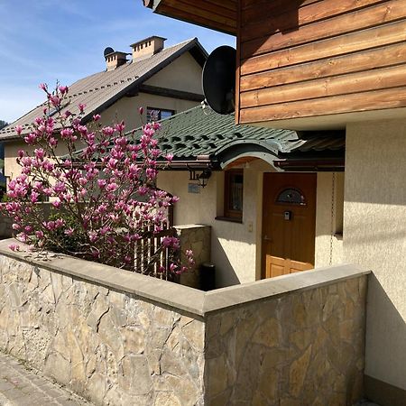 Apartamenty-Studio Noclegi Wczasy Wakacje Ferie - Pobyty Rodzinne Rabka-Zdrój Eksteriør bilde